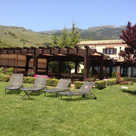 Agriturismo Terravecchia Castellana Sicula Exterior foto